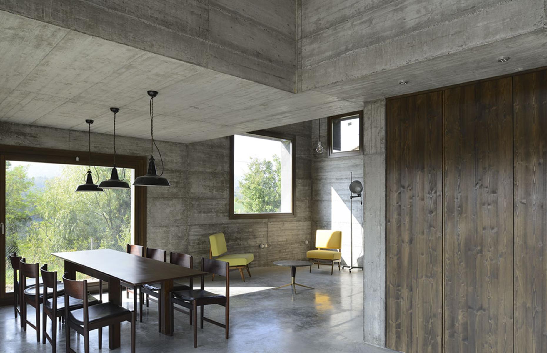 House R, Valverde, Italy